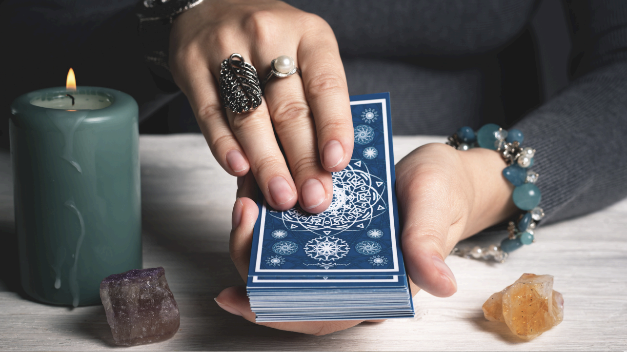Tarot Reading 6 Card – Live £20.00