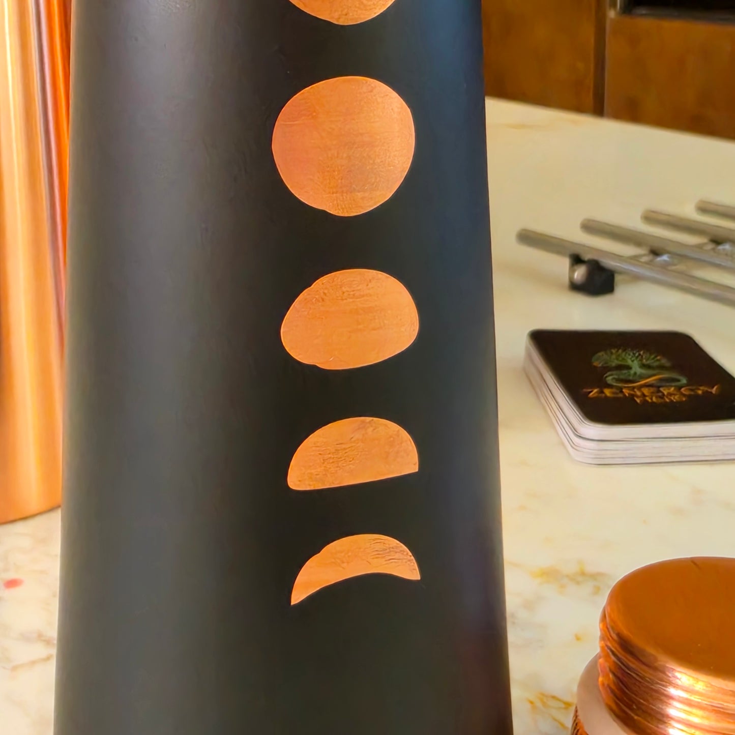 Pure Copper Moon Phase Water Bottle – Black & Copper – 650ml