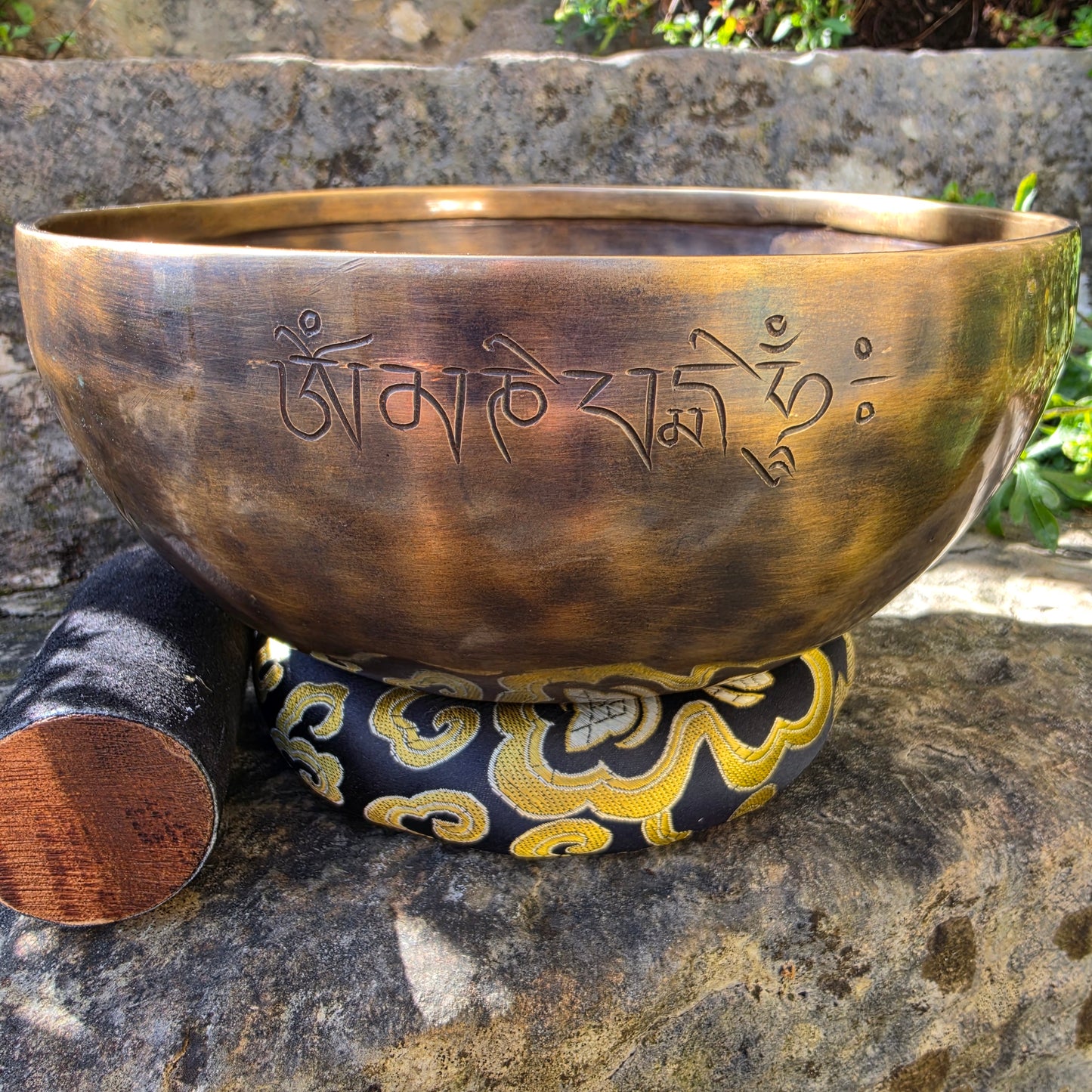 8.5" Full Moon Tibetan Singing Bowl – Handmade in Nepal