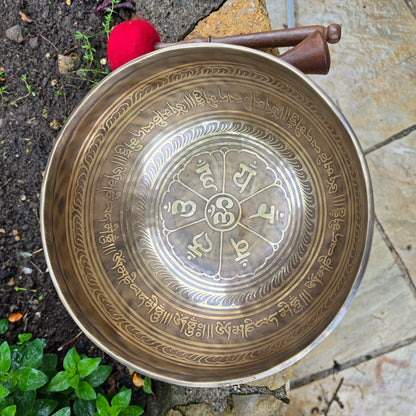 10" Om Mantra Tibetan Singing Bowl – 1.8kg