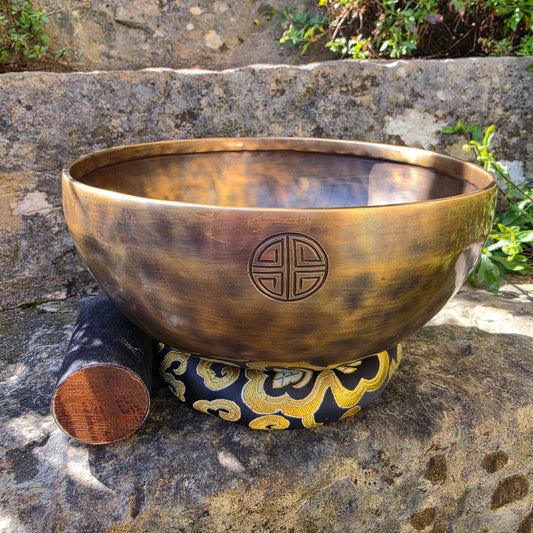 8.5" Full Moon Tibetan Singing Bowl – Handmade in Nepal