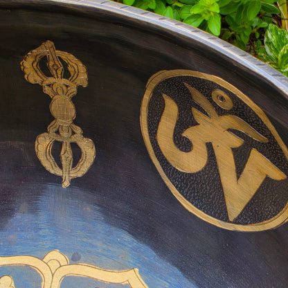 9" Eight Auspicious Symbols Tibetan Singing Bowl – 1.70kg