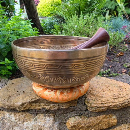 10" Om Mantra Tibetan Singing Bowl – 1.8kg