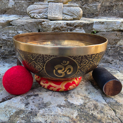 9” Tibetan Singing Bowl – Sacred Geometry & Om
