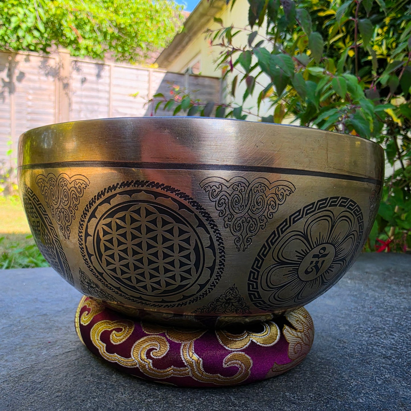 8" Tantric Yab Yum Handcrafted Tibetan Singing Bowl