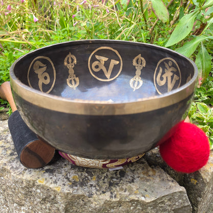 9" Eight Auspicious Symbols Tibetan Singing Bowl – 1.70kg