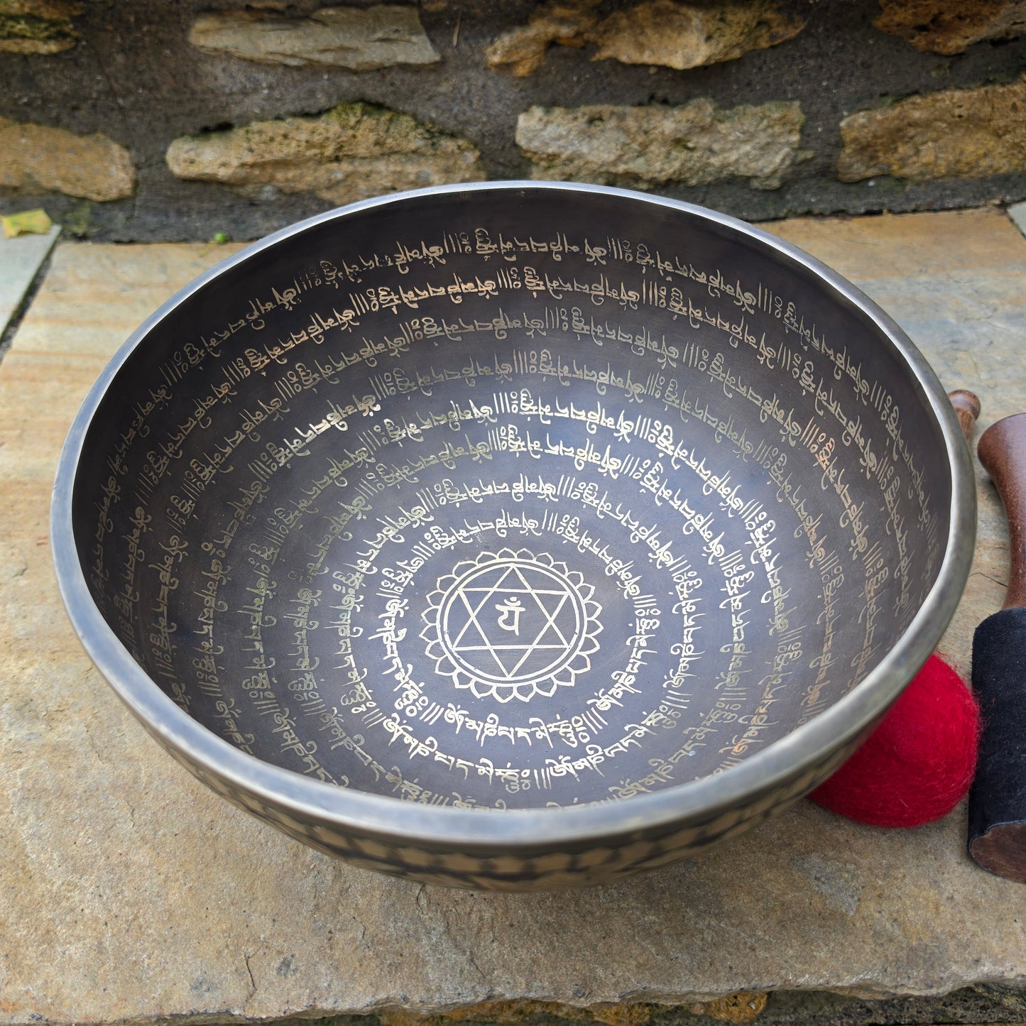 10" Tree of Life Om Mani Padme Hum Tibetan Singing Bowl (2.01kg)