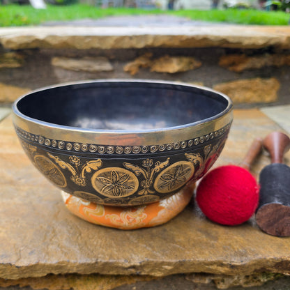 9" Hand-Carved Tibetan Singing Bowl – 1.62kg