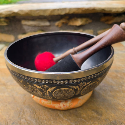 9" Hand-Carved Tibetan Singing Bowl – 1.62kg