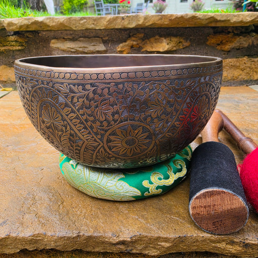8" Hand-Carved Floral Tibetan Singing Bowl – 1.09kg