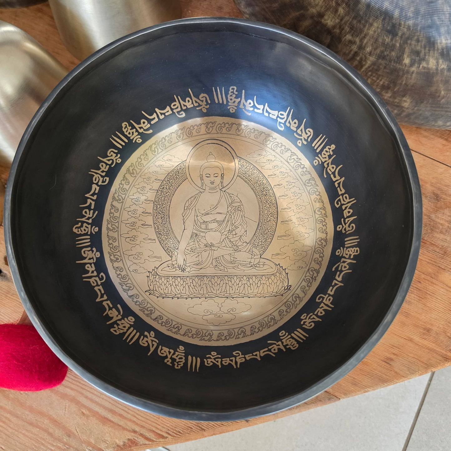 9" Black Buddha Tibetan Singing Bowl – 1.51kg