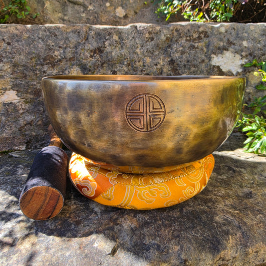7.5" Full Moon Tibetan Singing Bowl – Handmade in Nepal