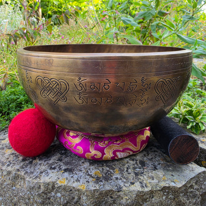 Heartbeat Tibetan Singing Bowl – 10” Meditation & Sound Healing Bowl
