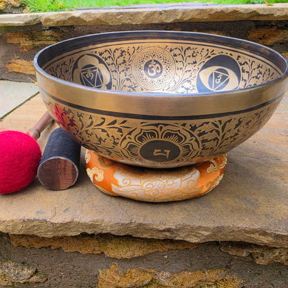 10" Eyes of Buddha Om Mantra Tibetan Singing Bowl – 1.87kg