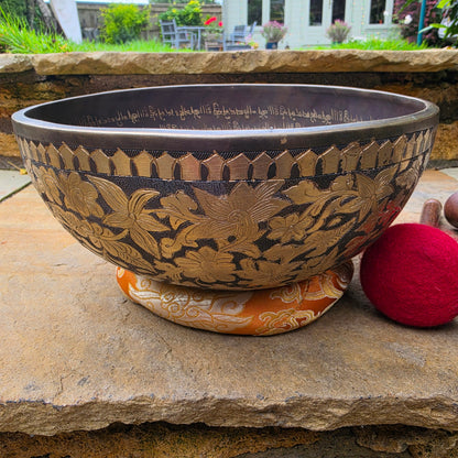 10" Tree of Life Om Mani Padme Hum Tibetan Singing Bowl (2.01kg)