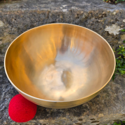 10" Handcrafted Tibetan Singing Bowl – Clear Resonant Strike Tone | Meditation & Sound Healing